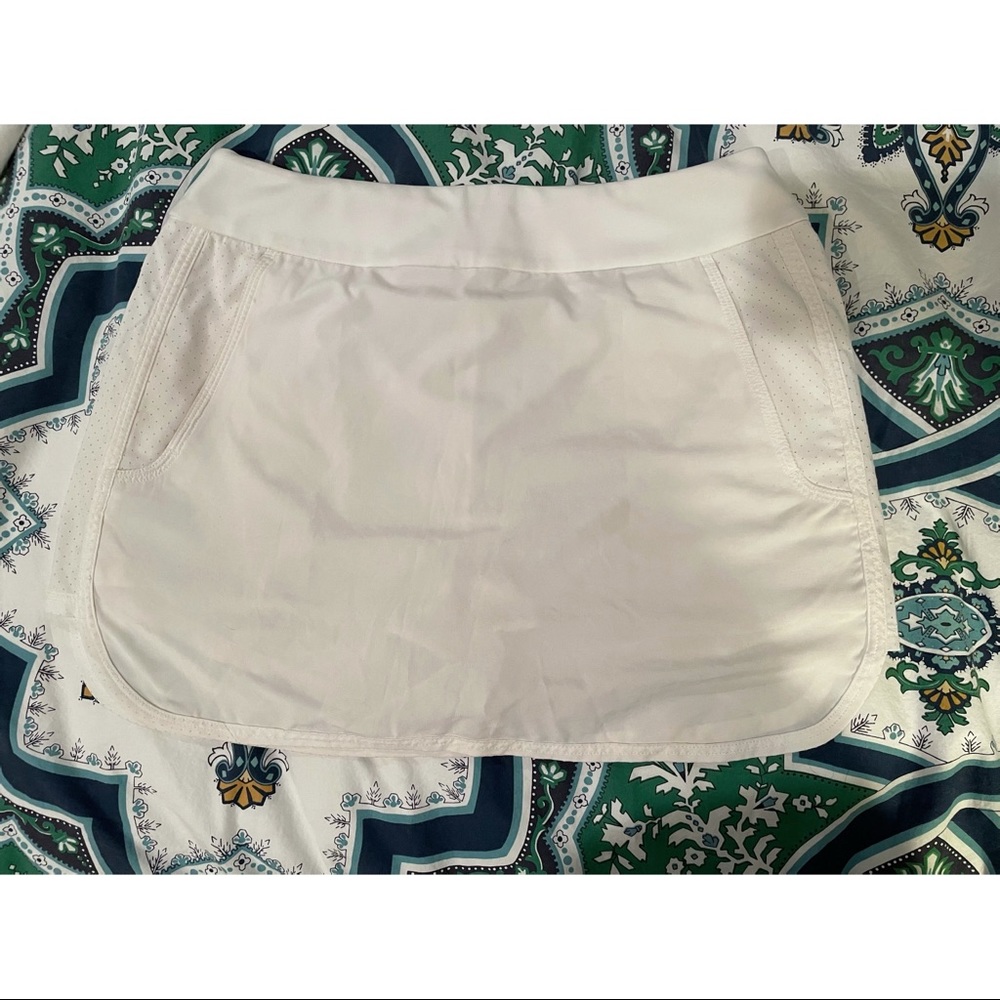 Vineyard Vines golf skort